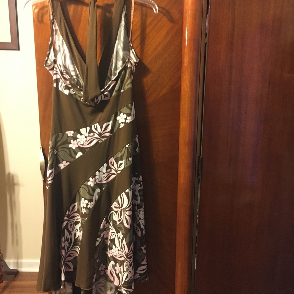 Sundress - Picture 2 of 2